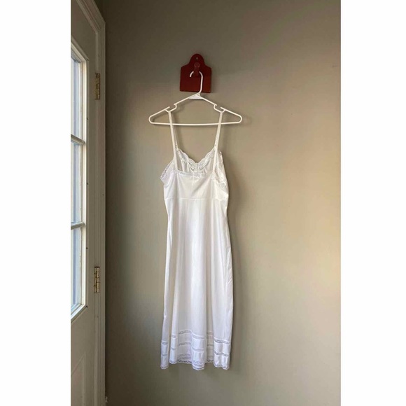 Vintage Adonna White Lace Slip Nightgown 34 - Picture 4 of 6